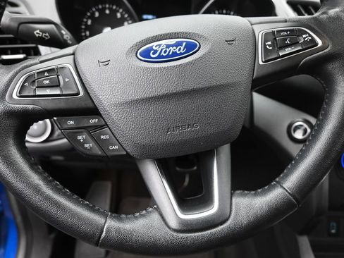 Used 2019 Ford Escape SEL image 15