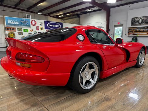 Used 1997 Dodge Viper GTS RWD image 7