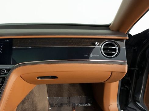 Used 2021 Bentley Flying Spur W12 AWD/4WD image 38