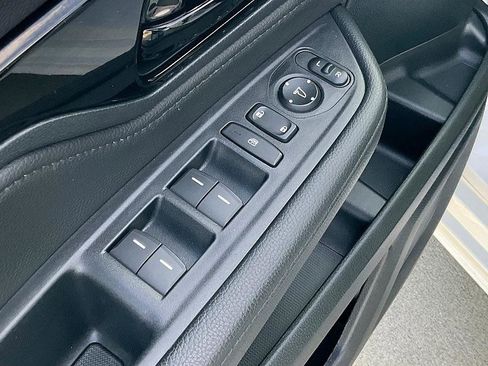 Used 2023 Honda Odyssey Touring image 14