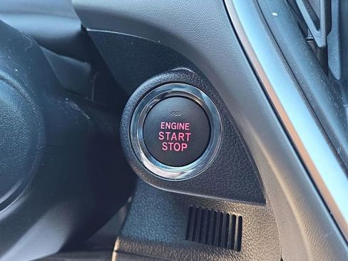 Used 2024 Subaru Crosstrek 2.0i Premium image 24