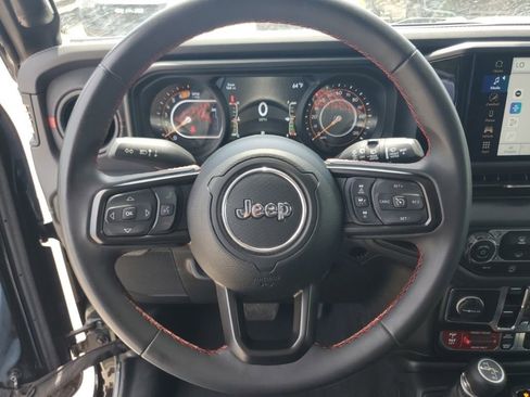 Used 2024 Jeep Wrangler Unlimited Rubicon AWD/4WD image 13