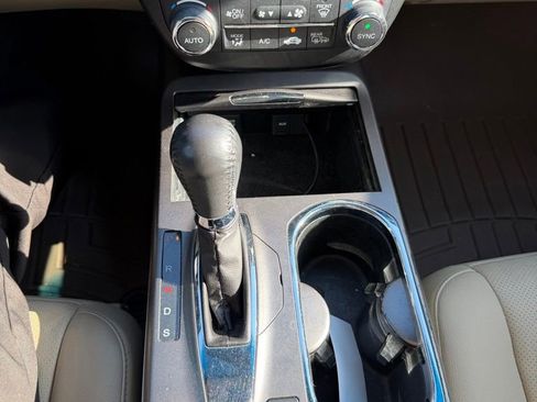 Used 2015 Acura RDX AWD image 16