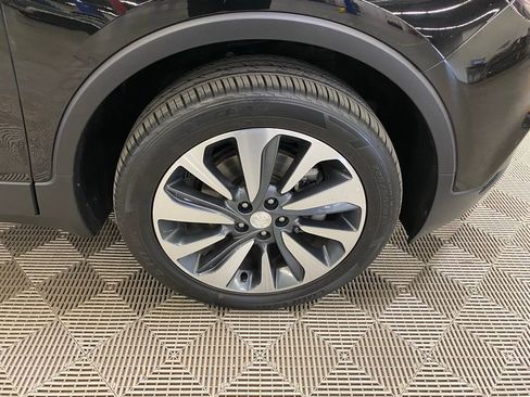 Used 2021 Buick Encore Preferred image 2