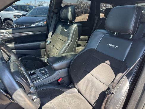 Used 2017 Jeep Grand Cherokee SRT AWD/4WD image 11