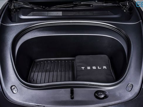 Used 2024 Tesla Model 3 Performance image 10