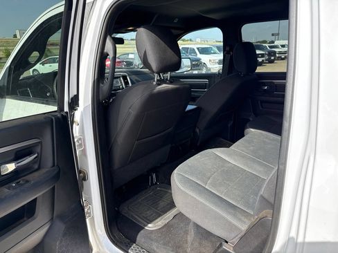 Used 2024 RAM 1500 Warlock RWD image 7