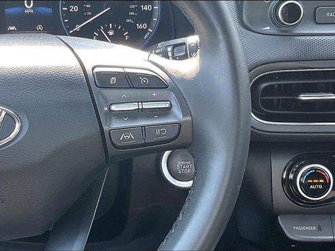 Used 2022 Hyundai Kona SEL w/ Convenience Package AWD/4WD image 22