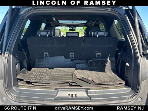 Used 2024 Lincoln Navigator Black Label AWD/4WD image 6