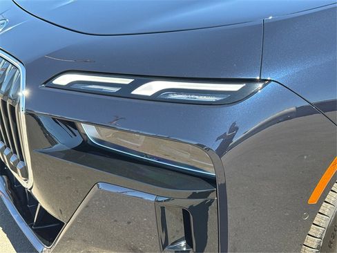 New 2026 BMW 750e xDrive image 16