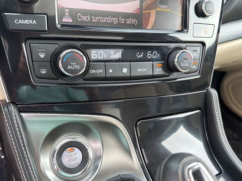 Used 2023 Nissan Maxima Platinum w/ Sport Mat Group FWD image 28