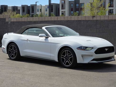 Used 2023 Ford Mustang Premium image 10