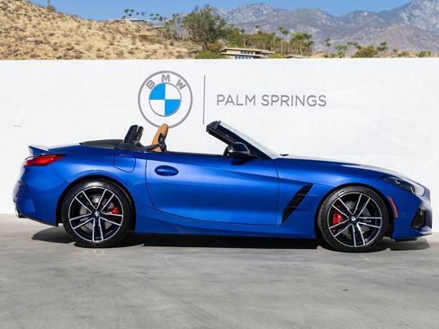 Used 2023 BMW Z4 M40i w/ Premium Package RWD image 6