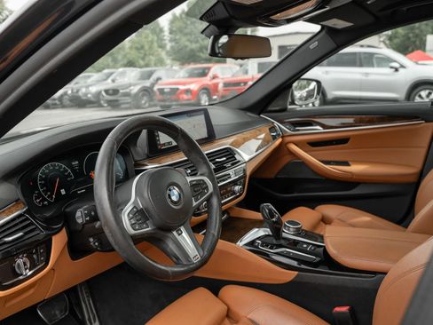 Used 2019 BMW M550i xDrive w/ Premium Package AWD/4WD image 6