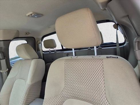 Used 2017 Nissan Frontier SV RWD image 15
