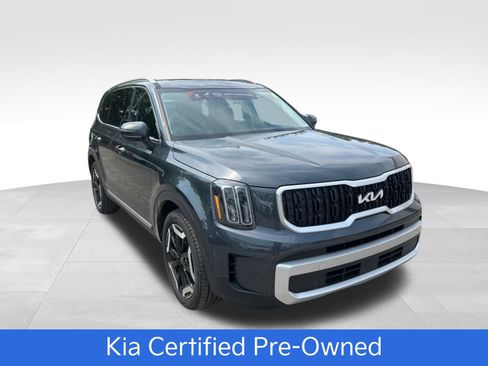 Used 2024 Kia Telluride EX image 3