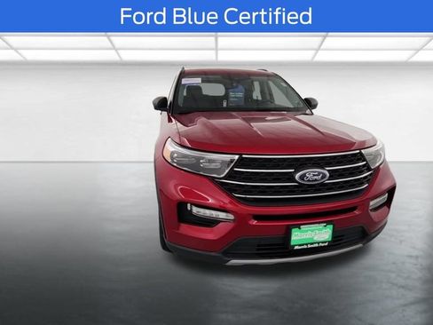 Used 2023 Ford Explorer XLT w/ Equipment Group 202A AWD/4WD image 2