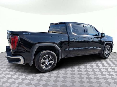 Used 2025 GMC Sierra 1500 SLT AWD/4WD image 3