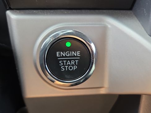 Used 2023 Ford F150 XLT w/ Equipment Group 302A High RWD image 33