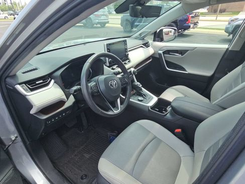 Used 2022 Toyota RAV4 Limited AWD/4WD image 24