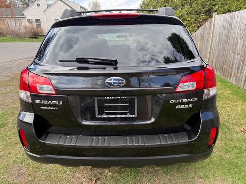 Used 2011 Subaru Outback 2.5i Premium w/ All-Weather Pkg image 4