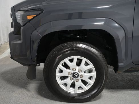 Used 2024 Toyota Tacoma SR5 w/ SR5 Upgrade Package RWD image 5