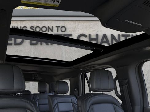 New 2026 Lincoln Navigator Reserve AWD/4WD image 22