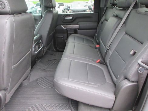 Used 2023 Chevrolet Silverado 3500 LTZ AWD/4WD image 19