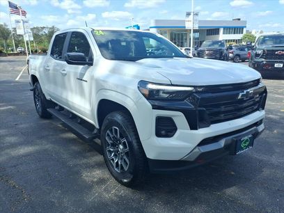 Used 2024 Chevrolet Colorado Z71 w/ Z71 Convenience Package 2