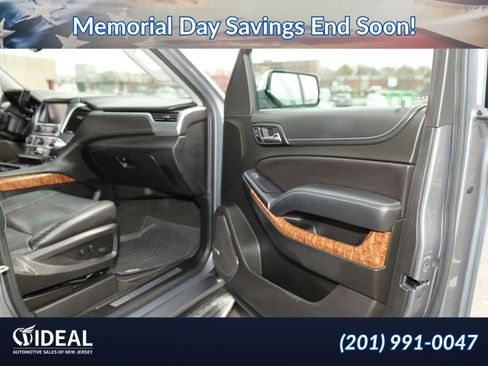 Used 2018 Chevrolet Suburban Premier AWD/4WD image 23