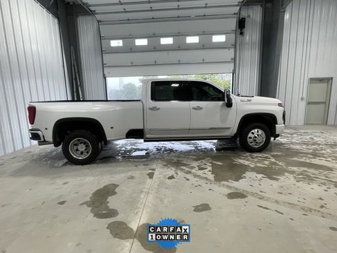 Used 2025 Chevrolet Silverado 3500 High Country w/ High Country Premium Package image 15
