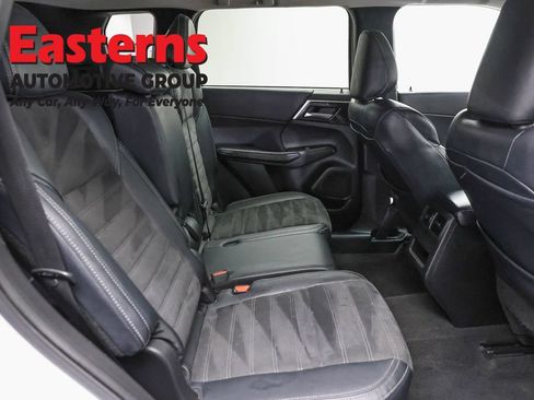 Used 2024 Mitsubishi Outlander SE AWD/4WD image 22