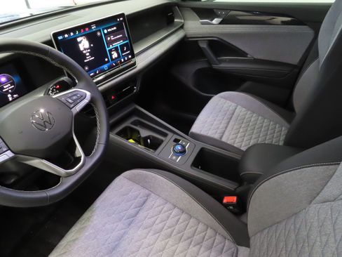 New 2026 Volkswagen Tiguan S FWD image 20