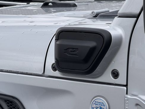 Used 2022 Jeep Wrangler Unlimited Sahara w/ Cold Weather Group image 25