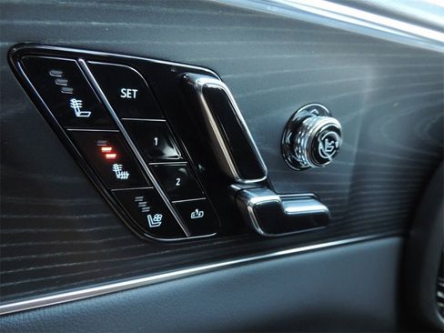 New 2026 Cadillac Lyriq Premium Luxury image 23