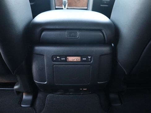 Used 2022 Nissan Armada SL image 44