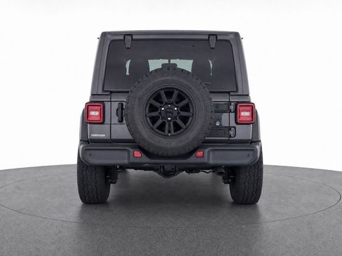 Used 2020 Jeep Wrangler Unlimited Sahara AWD/4WD image 7
