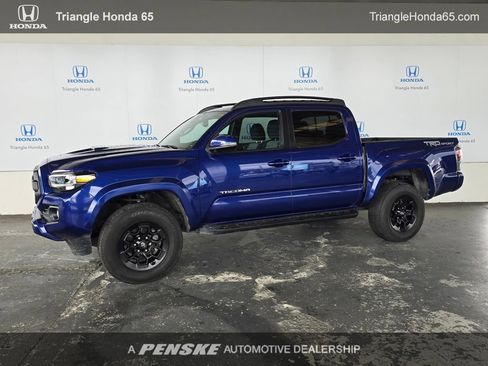 Used 2023 Toyota Tacoma TRD Sport image 1