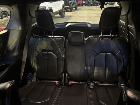Used 2022 Chrysler Pacifica Touring-L w/ S Appearance Package image 26