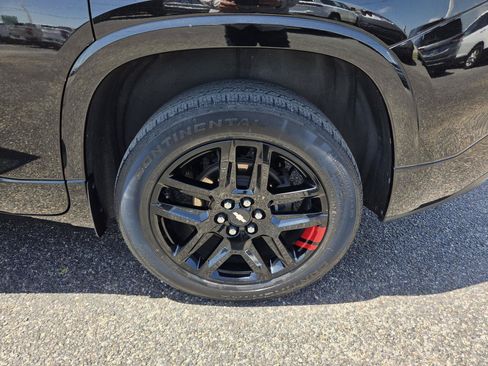 Used 2021 Chevrolet Traverse Premier w/ Redline Edition FWD image 28