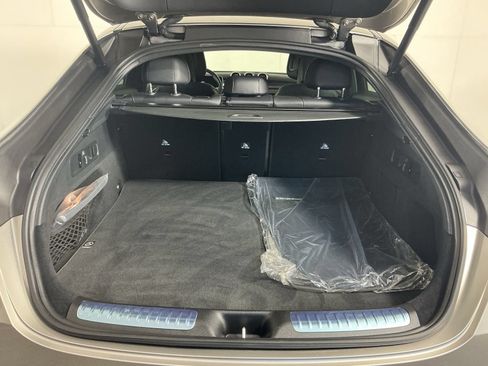Used 2024 Mercedes-Benz GLC 300 4MATIC image 18