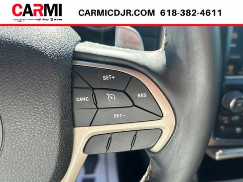 Used 2017 Jeep Grand Cherokee Limited w/ Luxury Group II AWD/4WD image 19