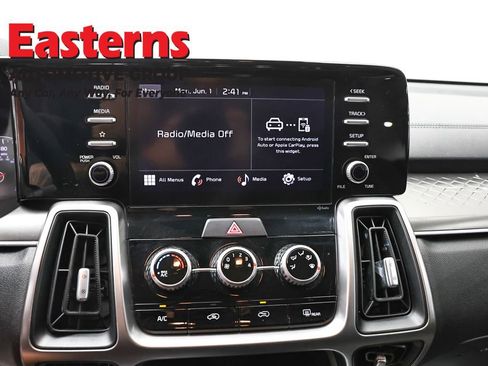 Used 2022 Kia Sorento LX FWD image 11