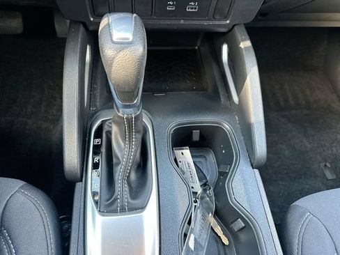 Used 2022 Nissan Frontier SV AWD/4WD image 21