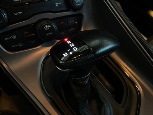 Used 2023 Dodge Challenger SXT RWD image 32