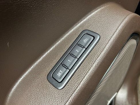 Used 2018 Chevrolet Tahoe Premier w/ RST 6.2L Performance Edition AWD/4WD image 32