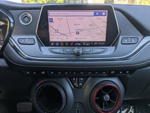 Used 2021 Chevrolet Blazer RS w/ Enhanced Convenience Package image 17