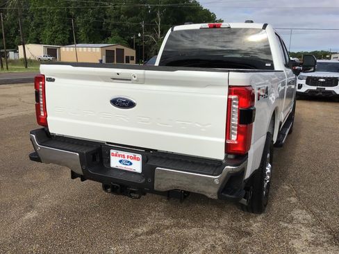 New 2026 Ford F250 Lariat w/ Chrome Package AWD/4WD image 8