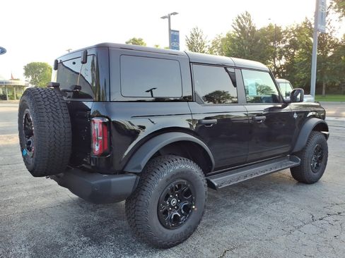 New 2026 Ford Bronco Outer Banks w/ Sasquatch Package AWD/4WD image 3