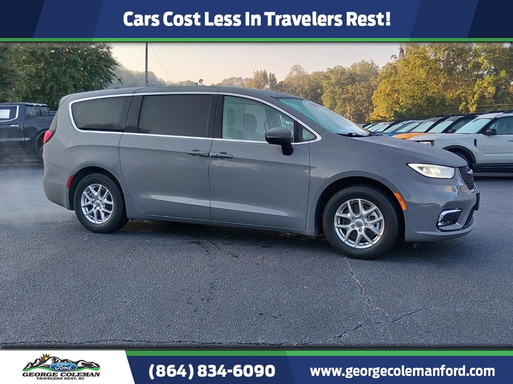 Used 2023 Chrysler Pacifica Touring-L FWD 360° Tour